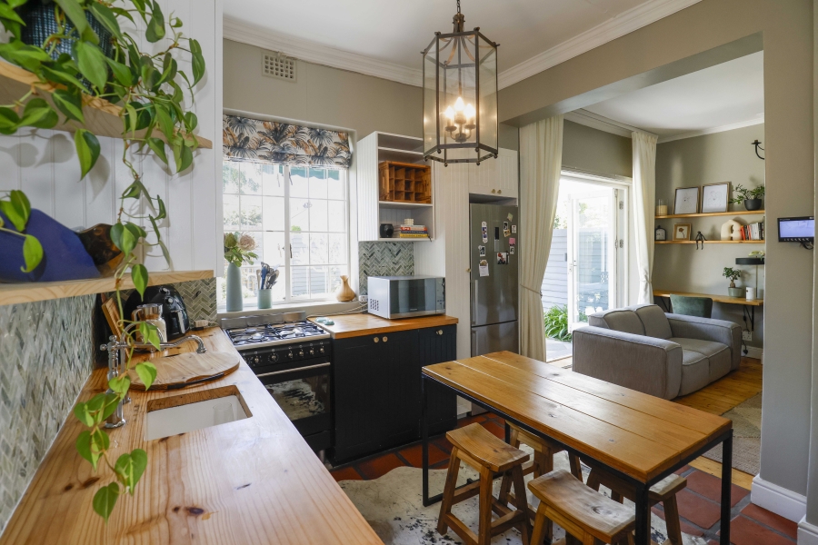 2 Bedroom Property for Sale in Claremont Western Cape